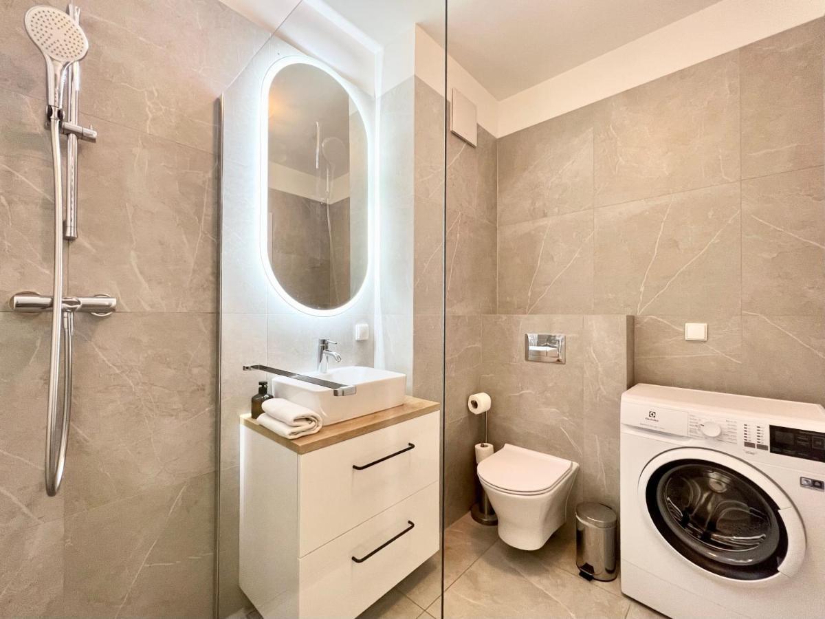 Apartamenty Garnizon Q4Apartments 格但斯克 外观 照片